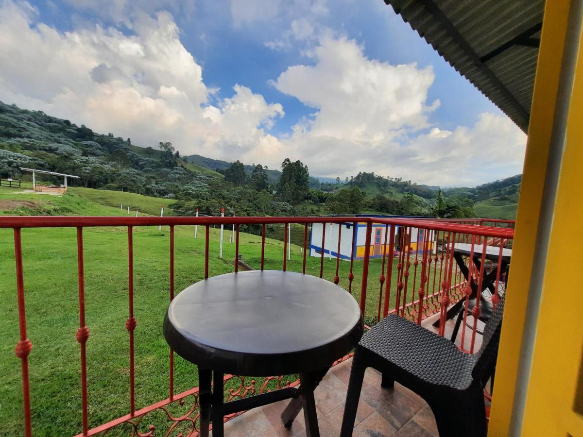 Finca Recreacional Marcelandia Santa Rosa de Cabal Zewnętrze zdjęcie